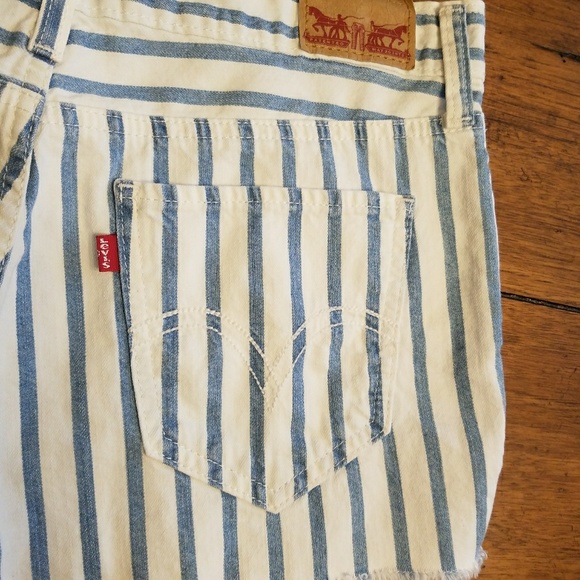 Levis shorts striped size 5 - Picture 2 of 7